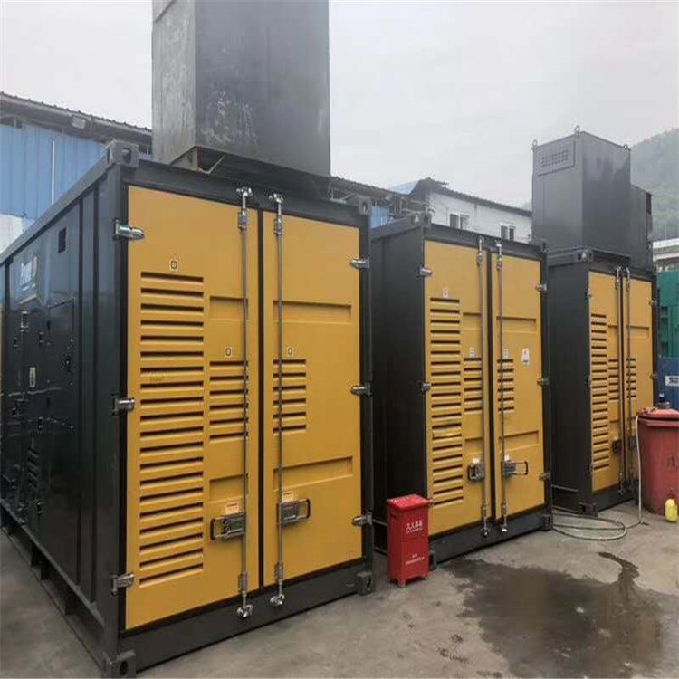 纳雍温度变化对不同类型欠压保护装置的可靠性影响有何差异？