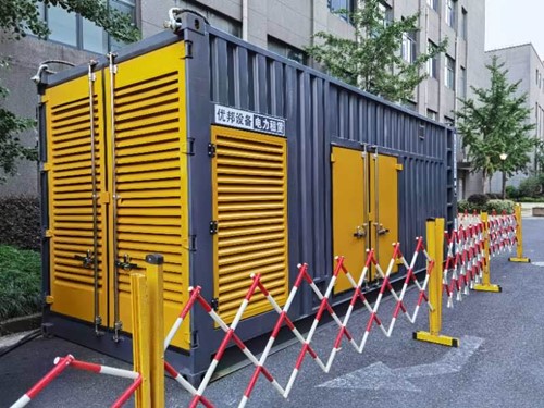 纳雍温度对电压测量结果的影响是否存在理论计算公式？